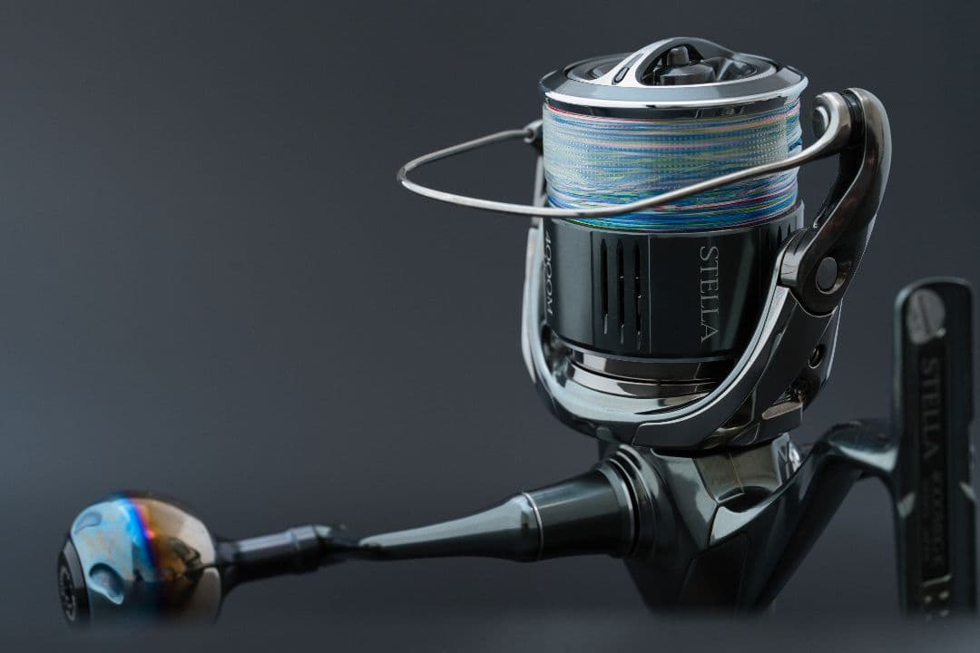 シマノ 22ステラ4000MHG ハンドルノブ、リールスタンド付き