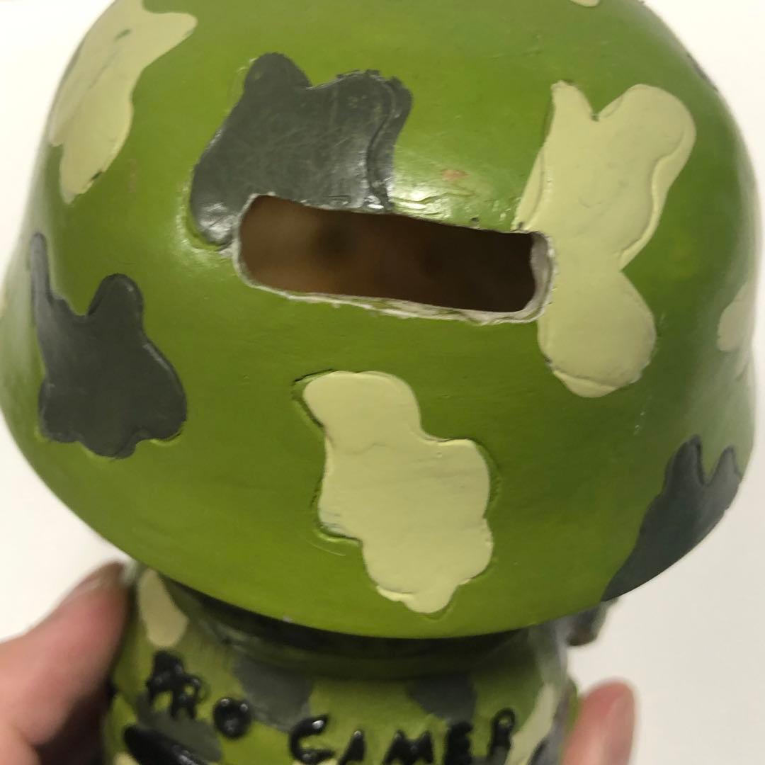 【珍品】激レア？　クレヨンしんちゃん？　自衛隊　フィギュア　貯金箱　迷彩服