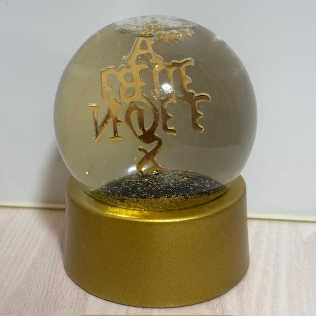 「ONE OK ROCK AMBITIONS DOME TOUR」スノードーム