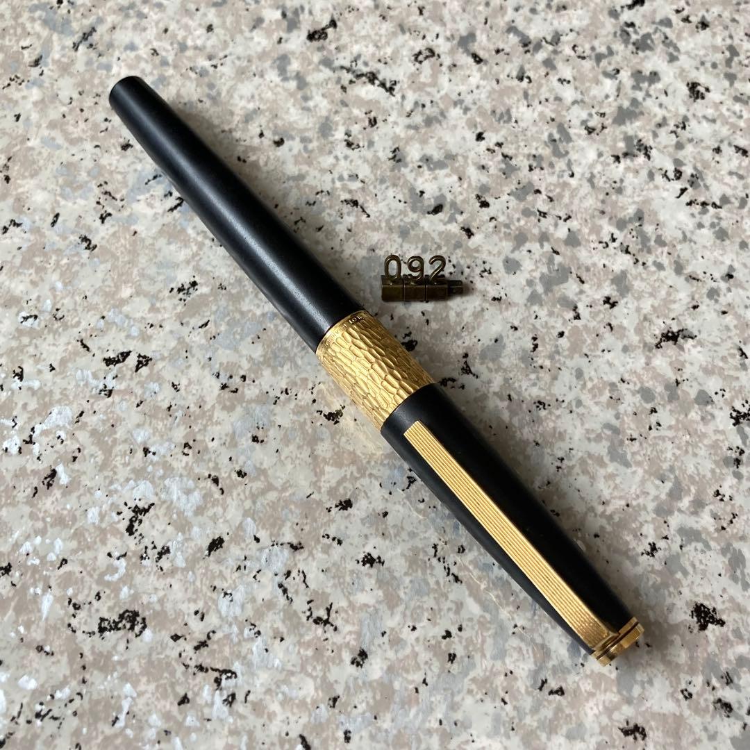 #092 オーバーホール済み 万年筆 レア PILOT CUSTOM 槌目18k