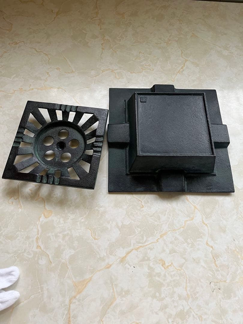 鋳鉄製カラフル灰皿 取り外し蓋付き