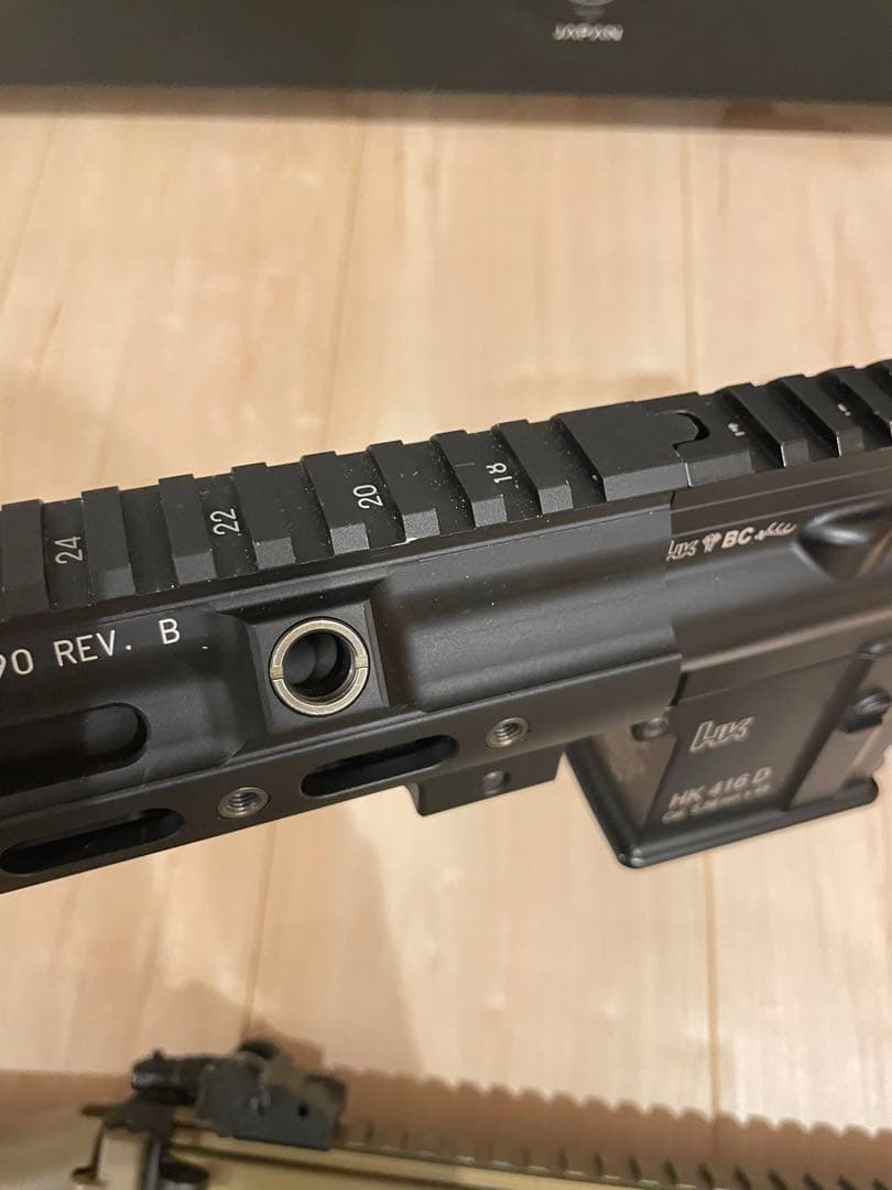 東京マルイ　次世代電動ガン+ハンドガン　おまけ多数