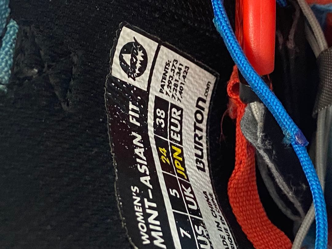 ＋ BURTON スノーボードブーツ 24cm