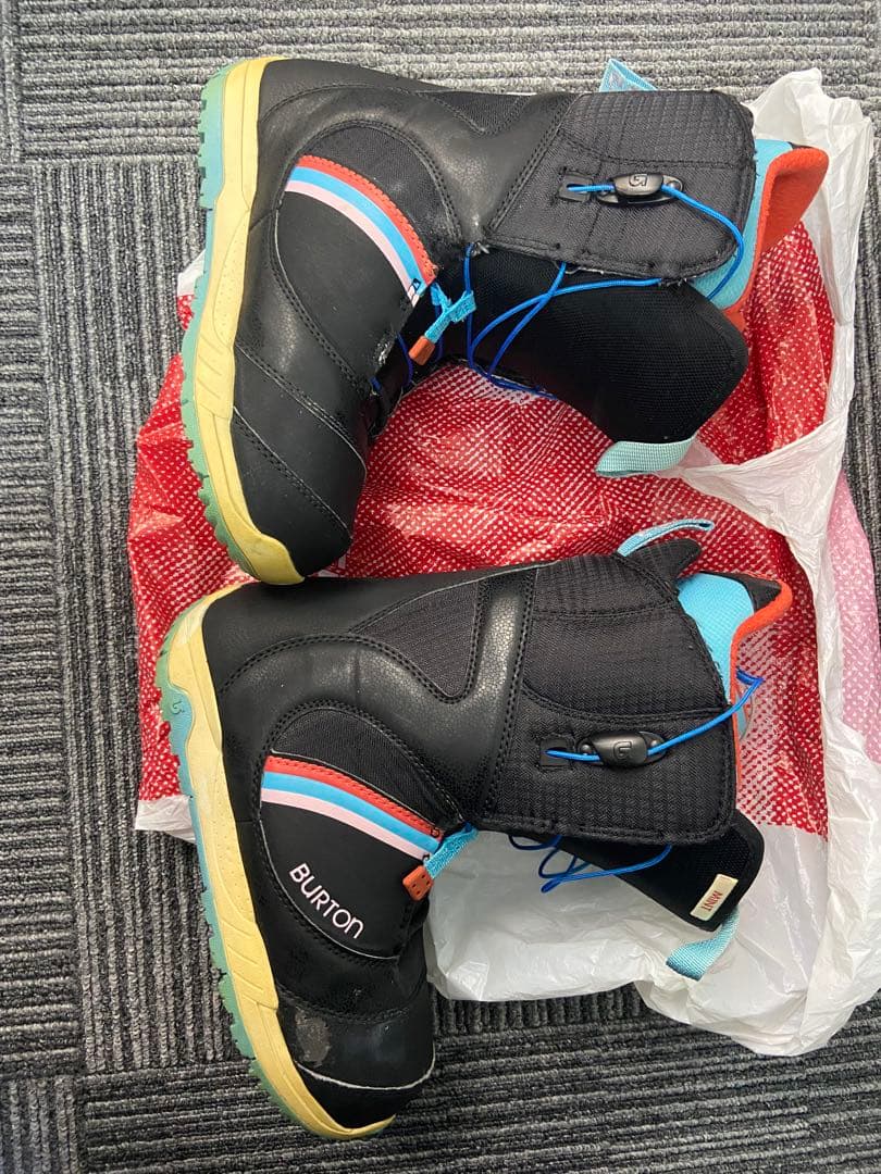 ＋ BURTON スノーボードブーツ 24cm