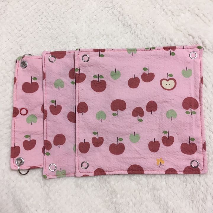 モモンガハウス（りんご柄） 夏仕様  涼しい夏生地を使用❗️ 1600円