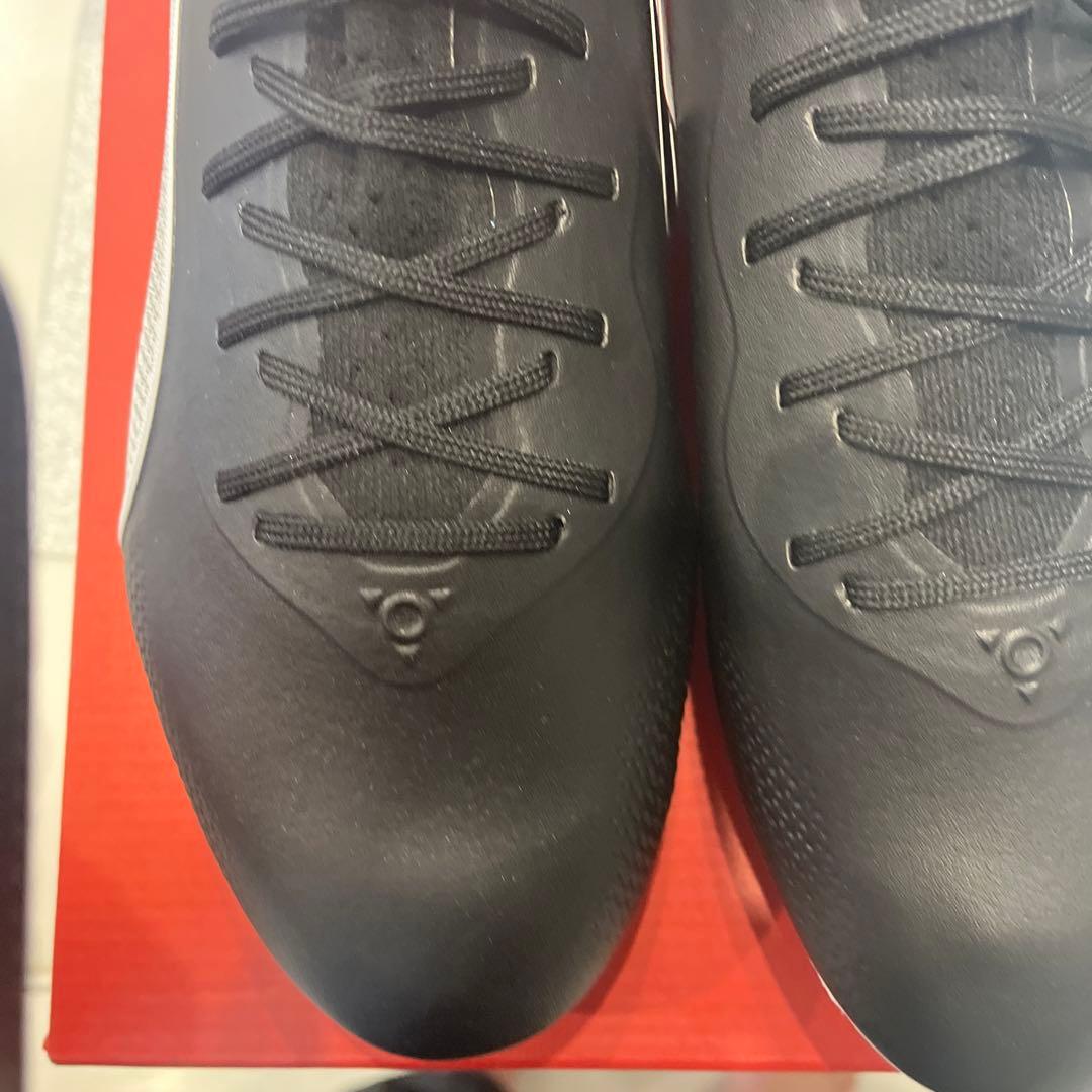 PUMA プーマ キングアルティメットHG/AG 黒色/白サイズ27.0