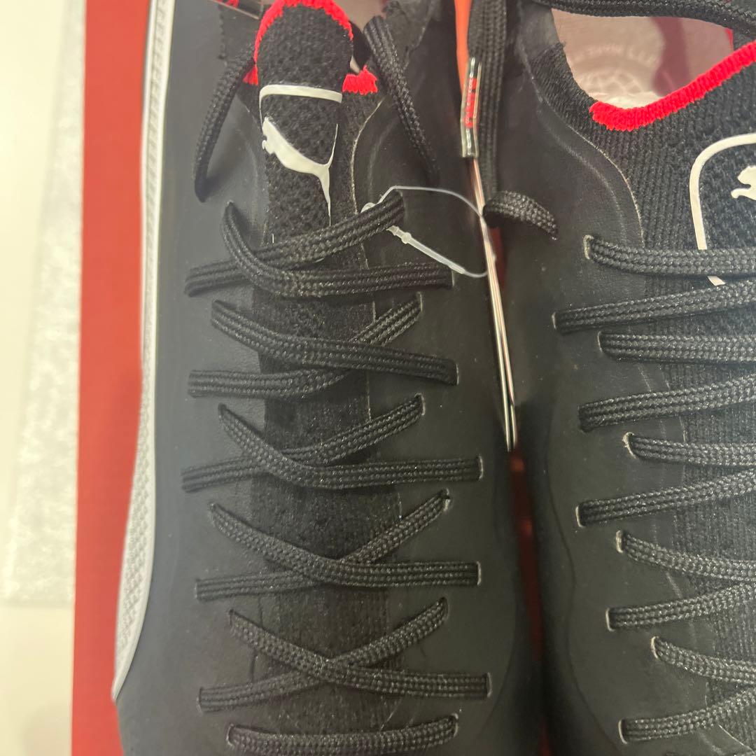 PUMA プーマ キングアルティメットHG/AG 黒色/白サイズ27.0