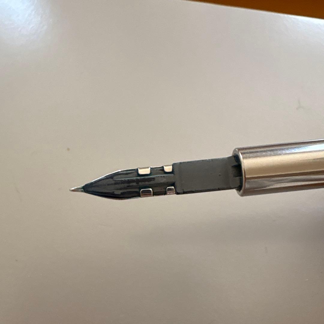 パイロット　キャップレスデシモ ライトブルー　ペン先EF