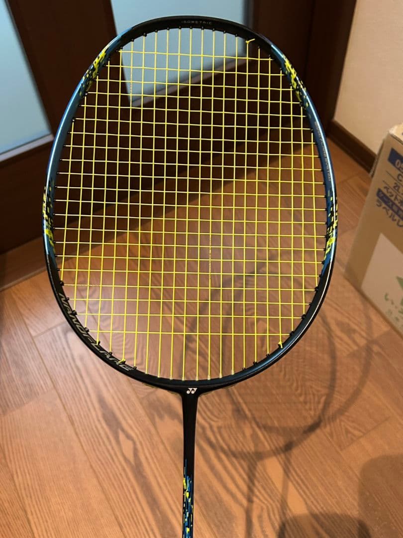 ヨネックス　ナノフレア700　4u 元グリなし