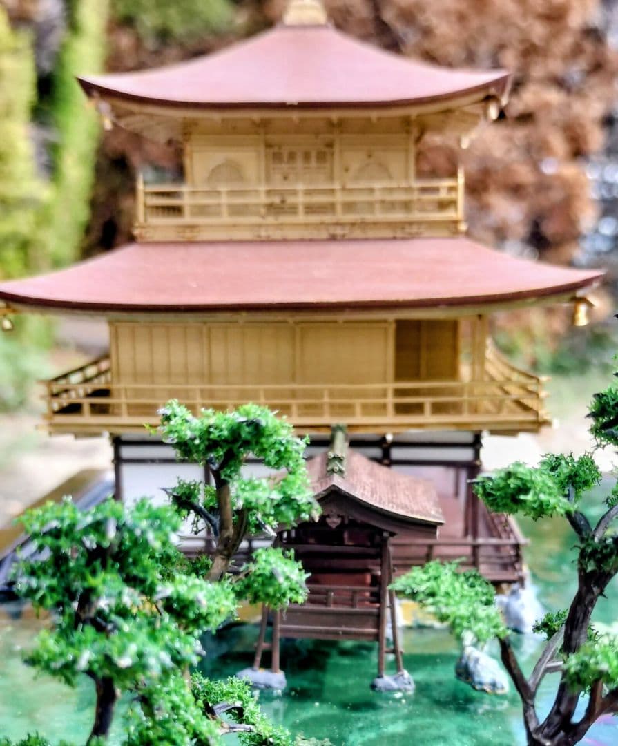 精密情景ジオラマ 世界遺産 鹿苑寺金閣 USB電源LED照明 アクリルケース付き