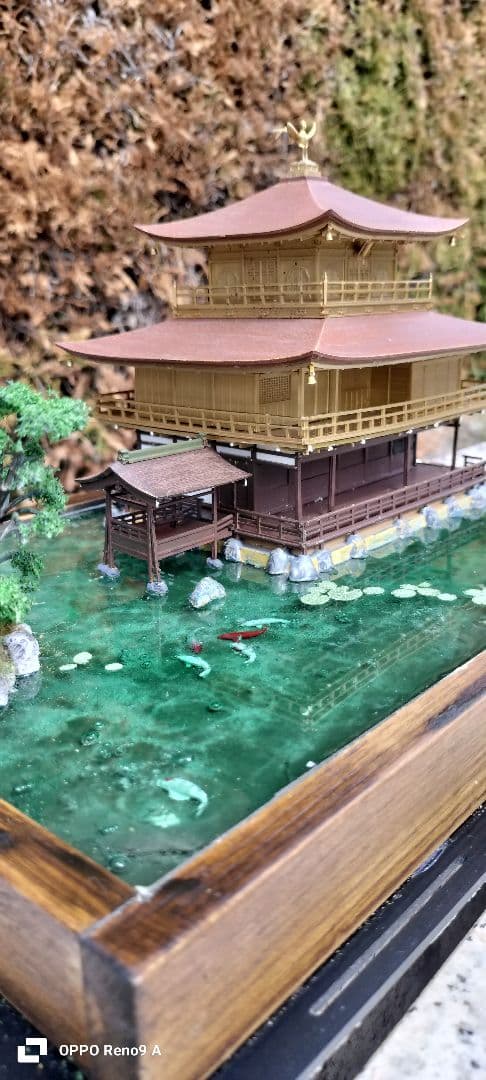 精密情景ジオラマ 世界遺産 鹿苑寺金閣 USB電源LED照明 アクリルケース付き