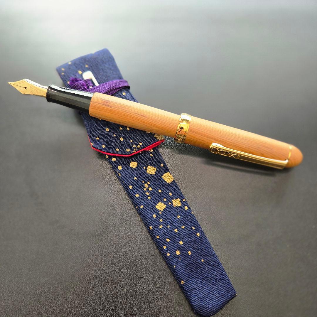 屋久杉万年筆 14K 桐箱付き PTB-50000Y #3776 CENTURY