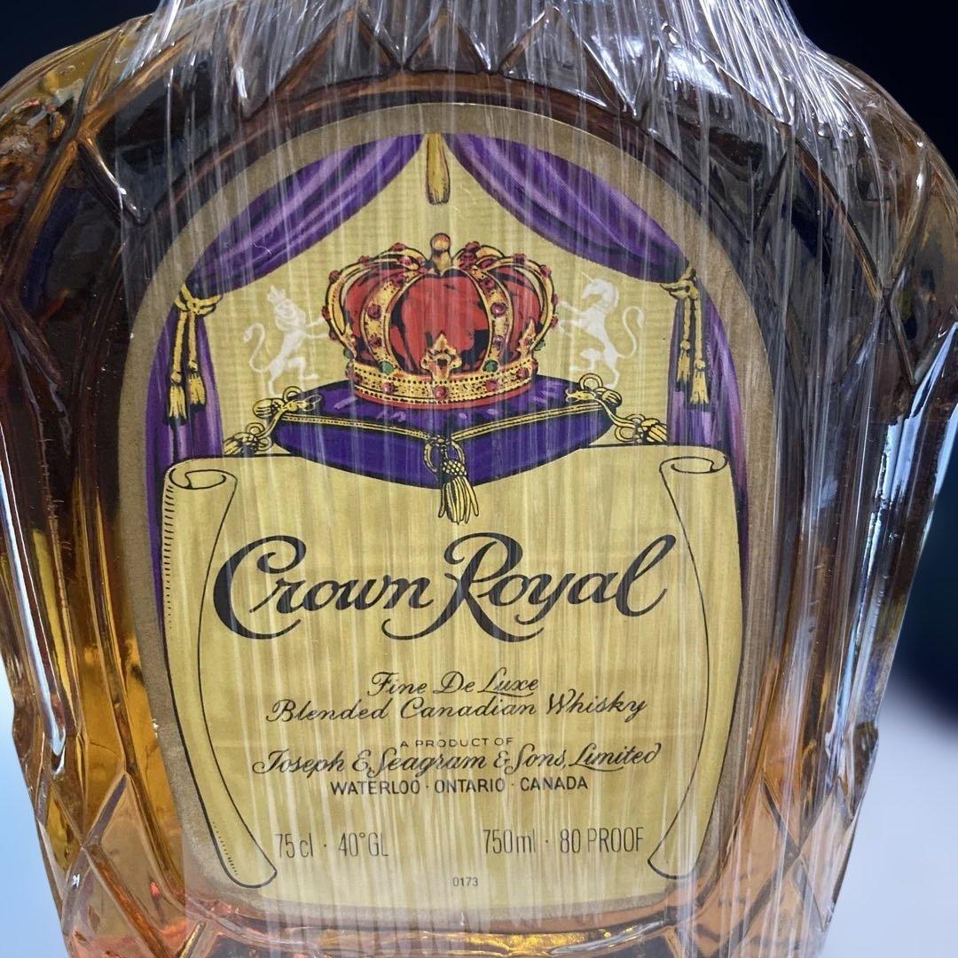 古酒　ウイスキー　クラウンロイヤル&　カナディアンクラブ12年