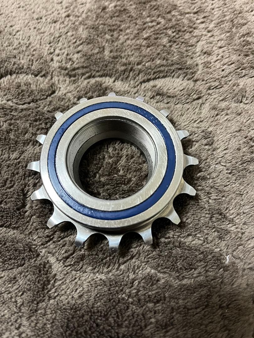 ホワイトインダストリー　コグ