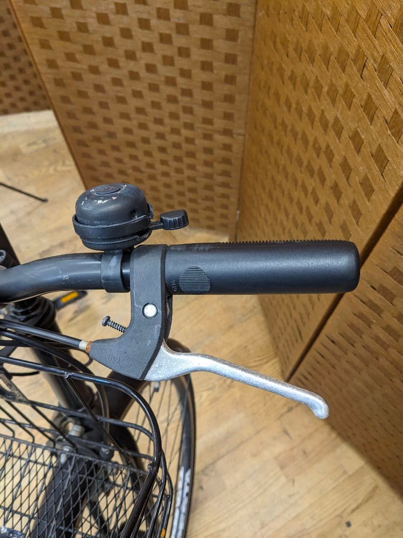 U028 普通自転車　26インチ　6段変速 LEDオートライト