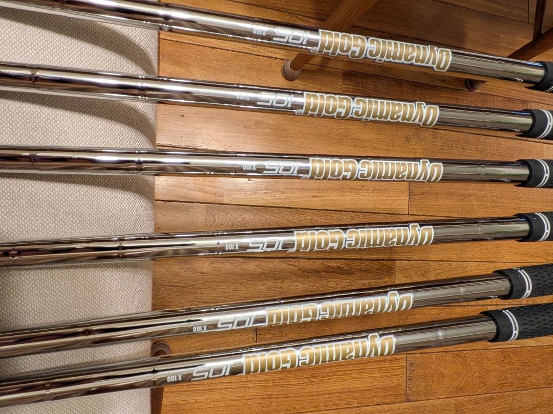 スリクソンzxi5アイアン。5〜PW6本セット。DG105Xシャフト。カスタム品