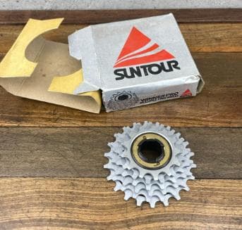 SUNTOUR WINNER PRO multiple freewheel　4個