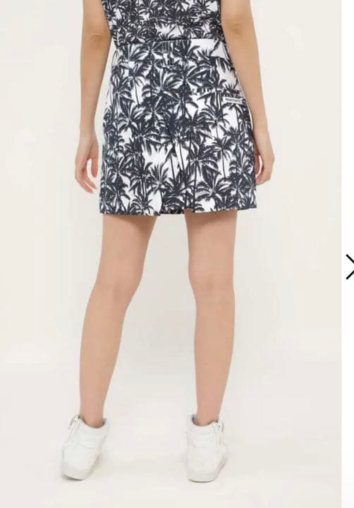 正規品パーリーゲイツ未使用品スカートサイズ0