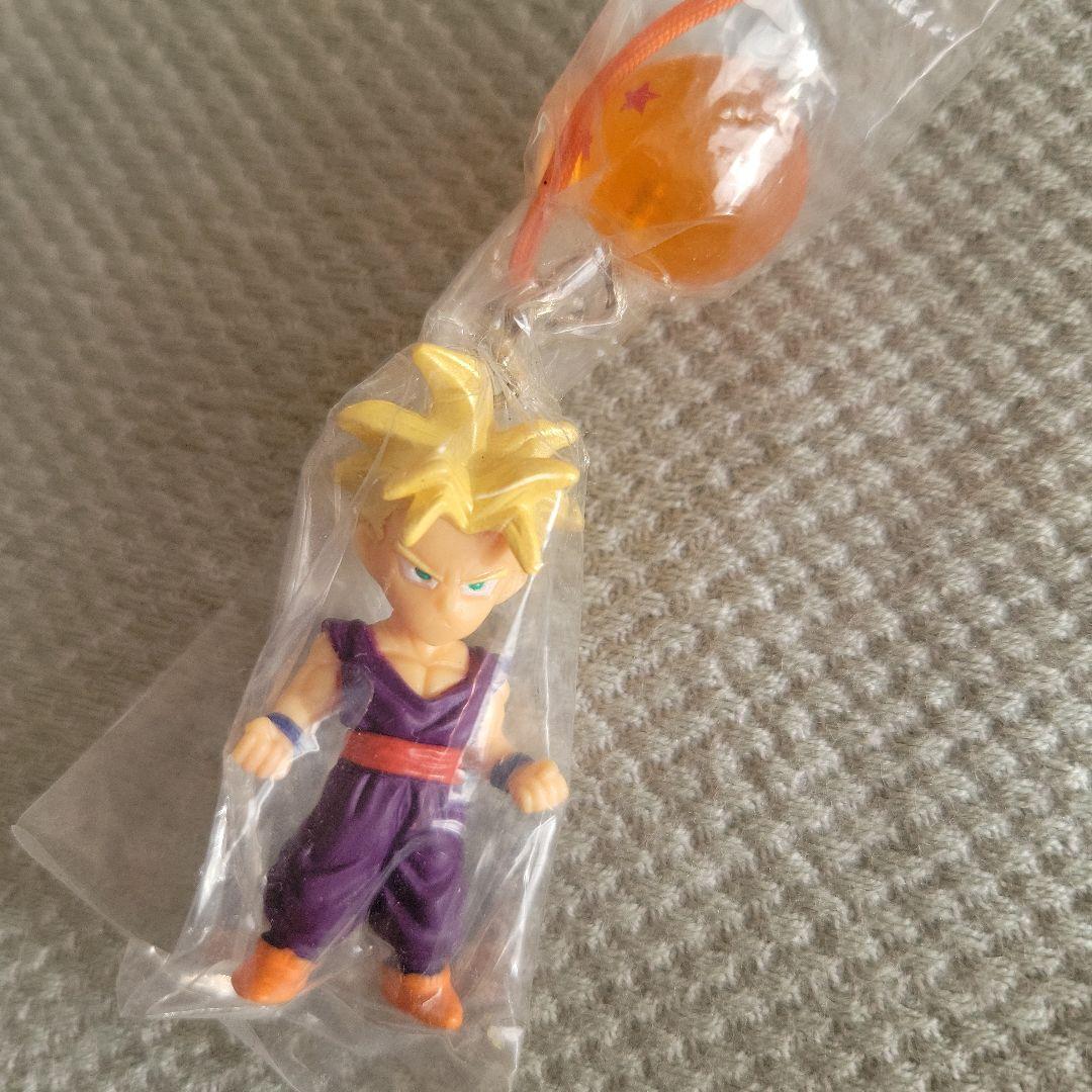 ドラゴンボール 孫悟空 シール&ストラップ