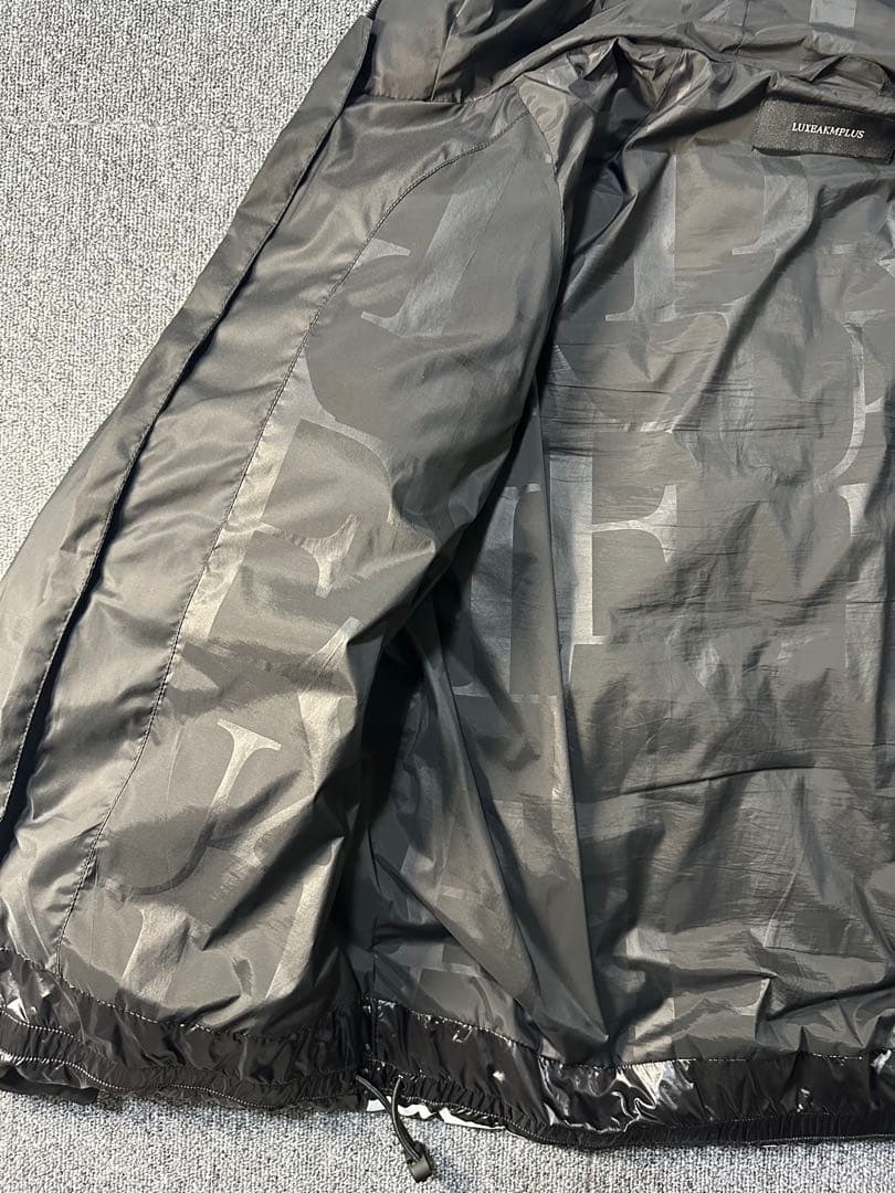 LUXEAKMPLUS フード付きダウンジャケット