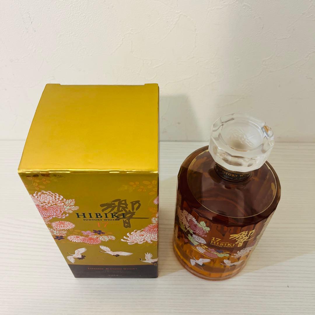サントリー 響 17年 意匠 花鳥風月 700ml 新品未開封　hibiki