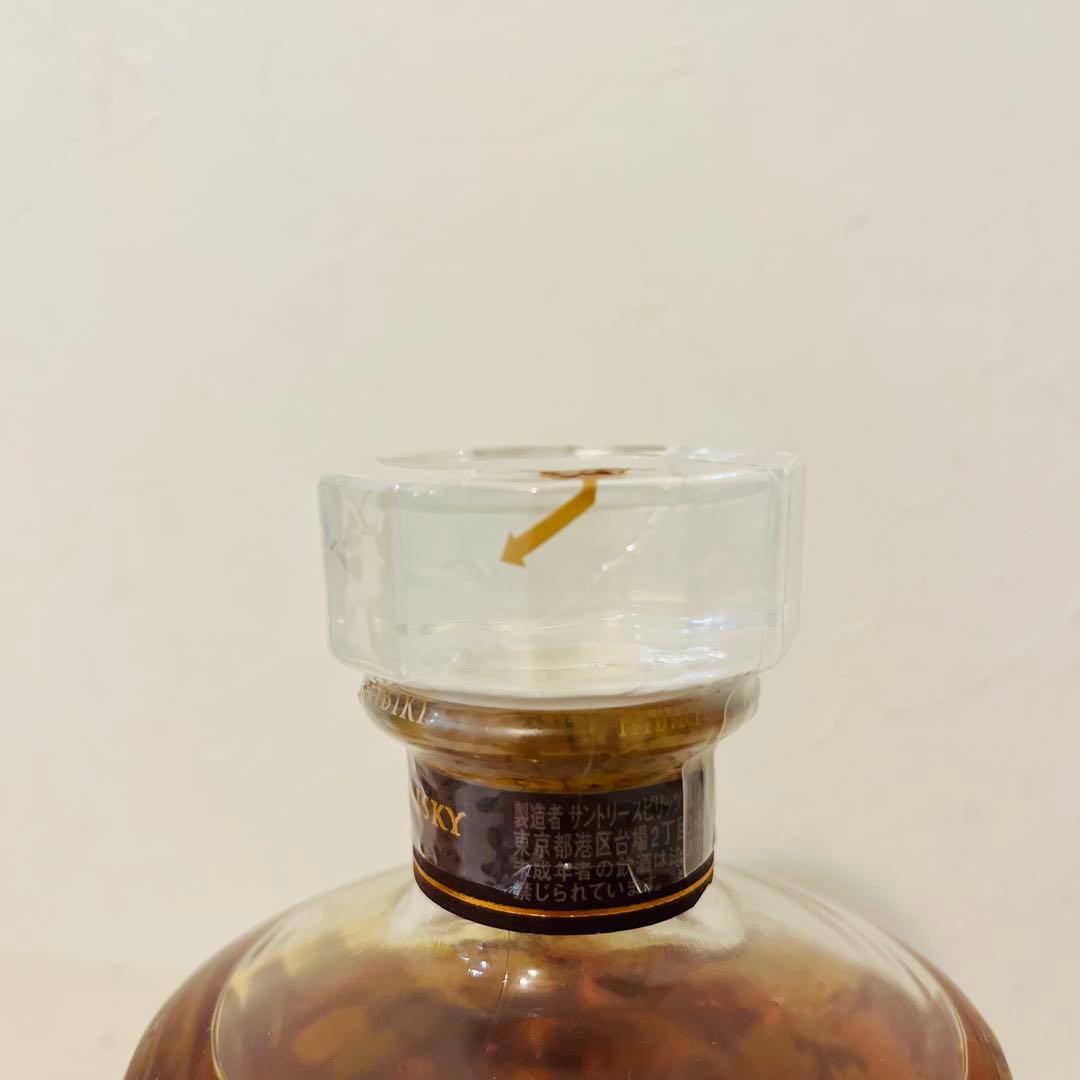 サントリー 響 17年 意匠 花鳥風月 700ml 新品未開封　hibiki