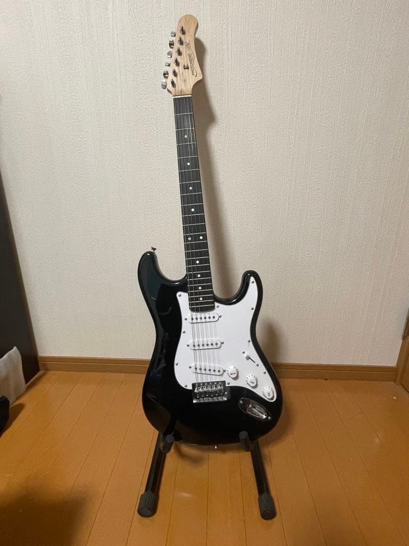 Photogenic ST-180 BK エレキギター