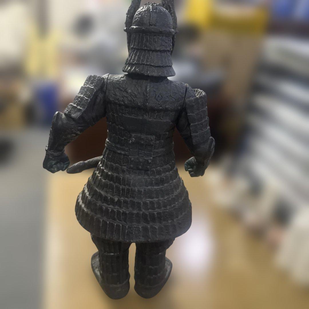 武士像 約30cm 剣付き