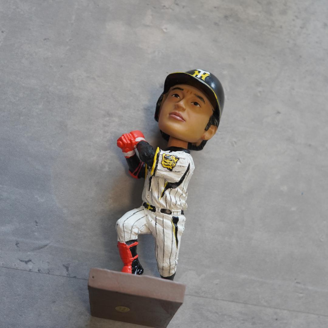 阪神タイガース　鳥谷敬　フィギュア　ボブルヘッド