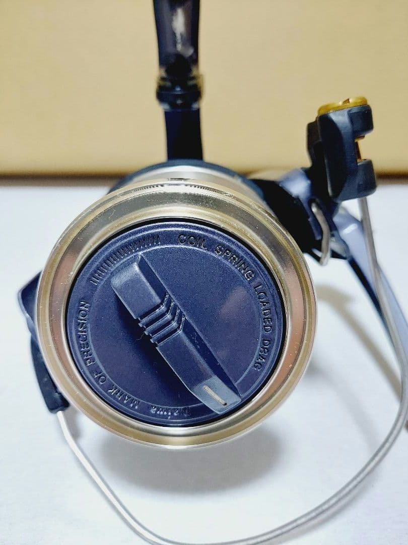 ダイワ トーナメントS 5500T遠投 Daiwaスピニングリール