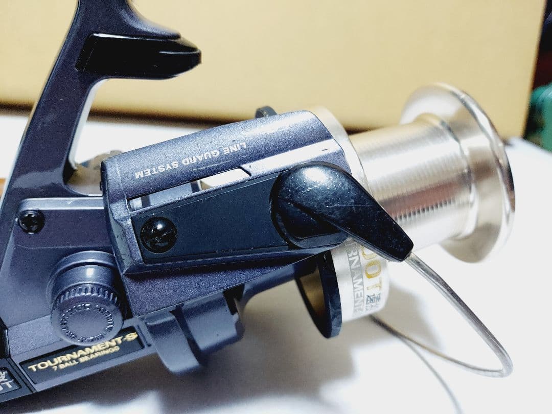 ダイワ トーナメントS 5500T遠投 Daiwaスピニングリール