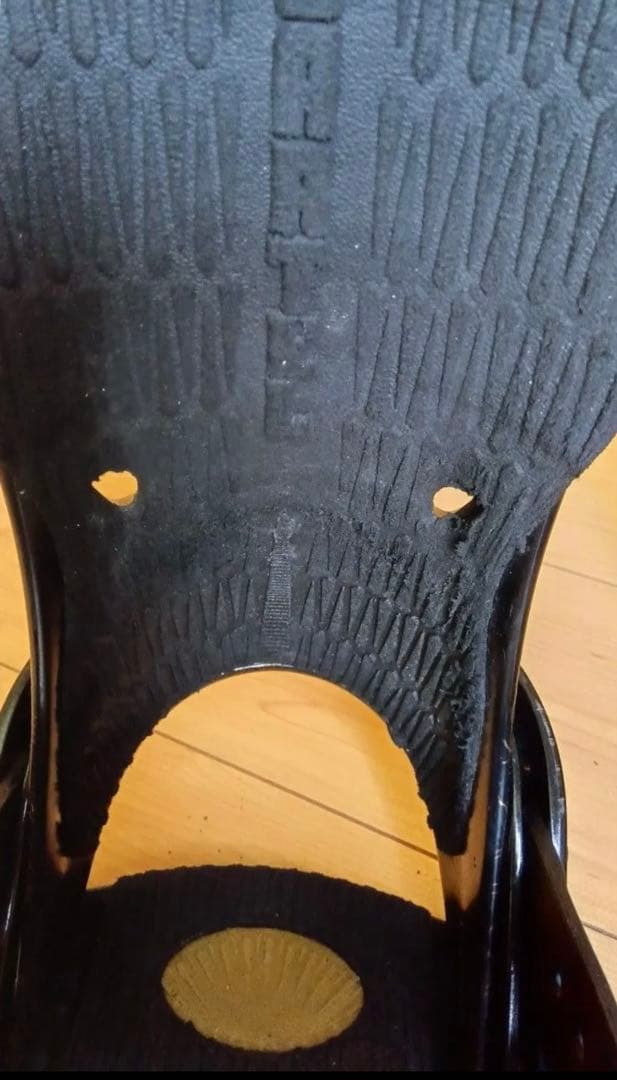 スノーボード ビンディング 黒 バックル式