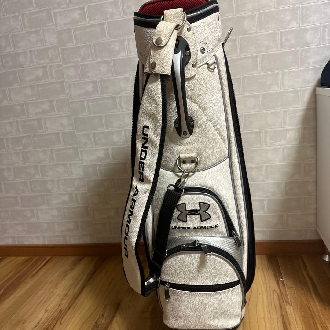 アンダーアーマーゴルフキャディバック