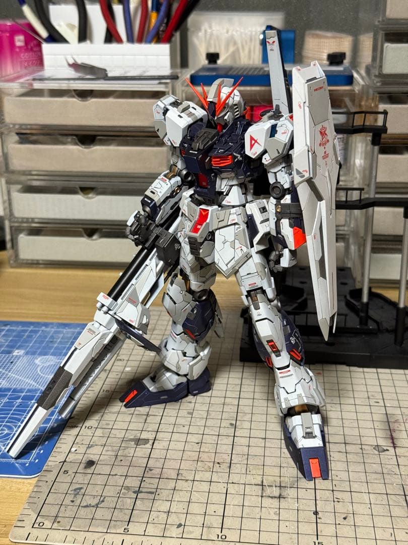 ジュン様へMG νガンダム　HWS 完成品