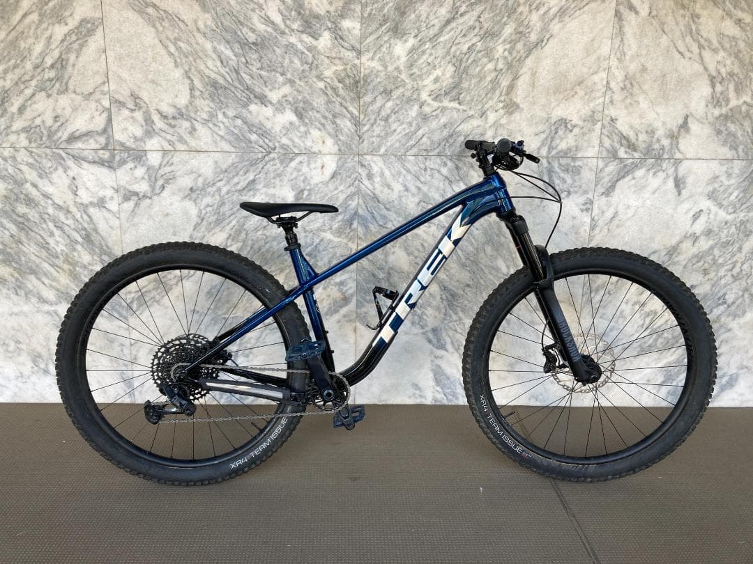 Trek Roscoe 8 2022 (Gen3) アルミマウンテンバイク