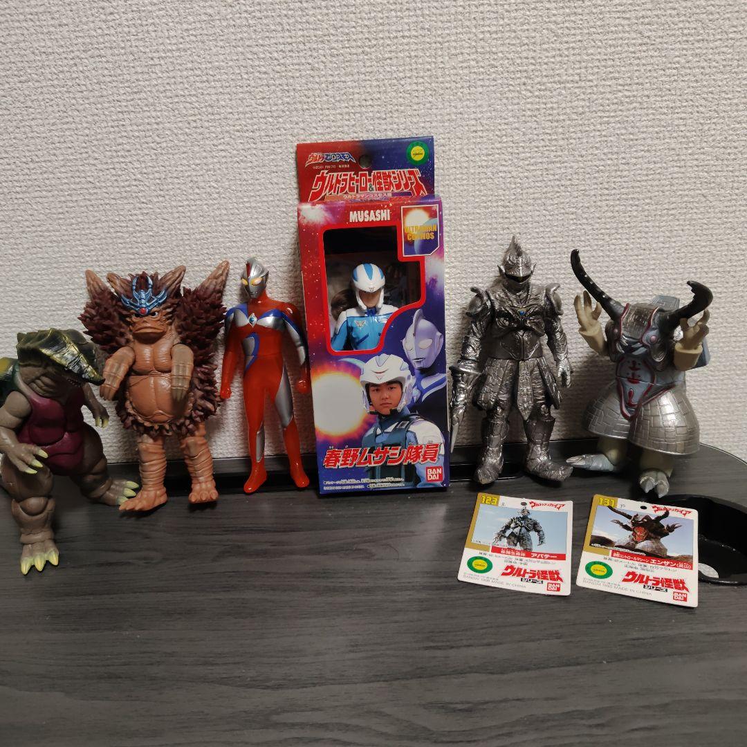 ウルトラマンコスモス　空からの贈り物セット　春野ムサシ　怪獣　フィギュア