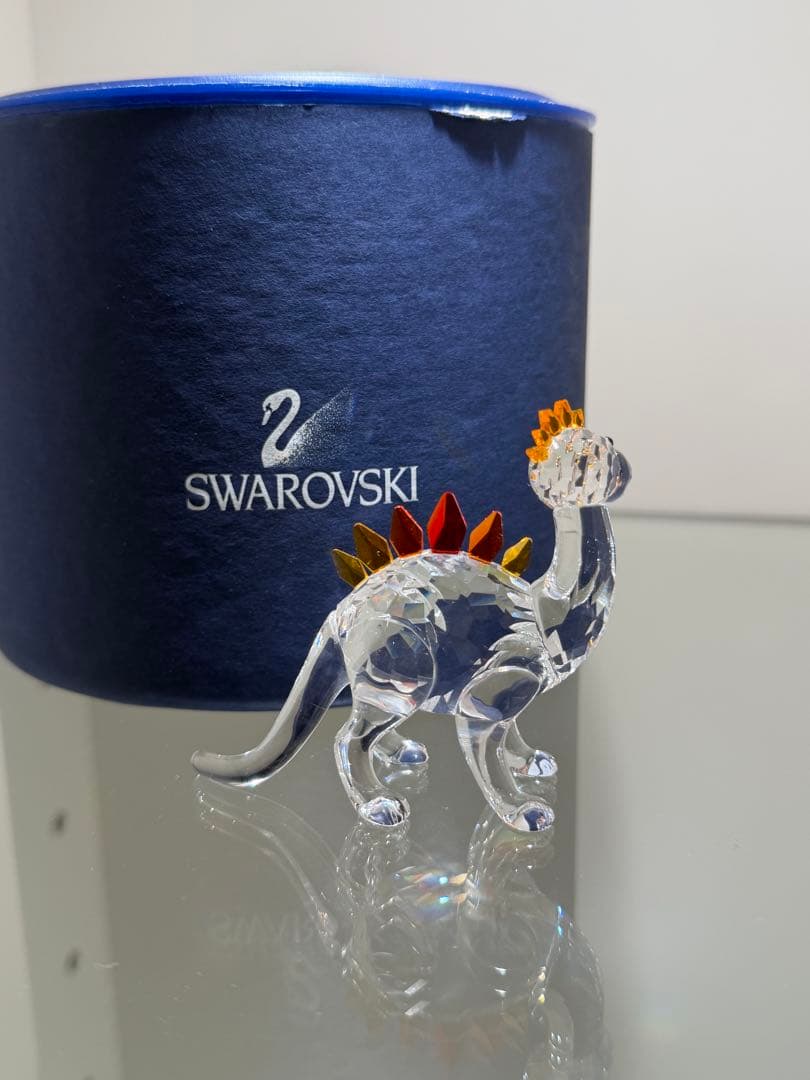 Swarovski クリスタル　恐竜　ディノ　ディノサウルス