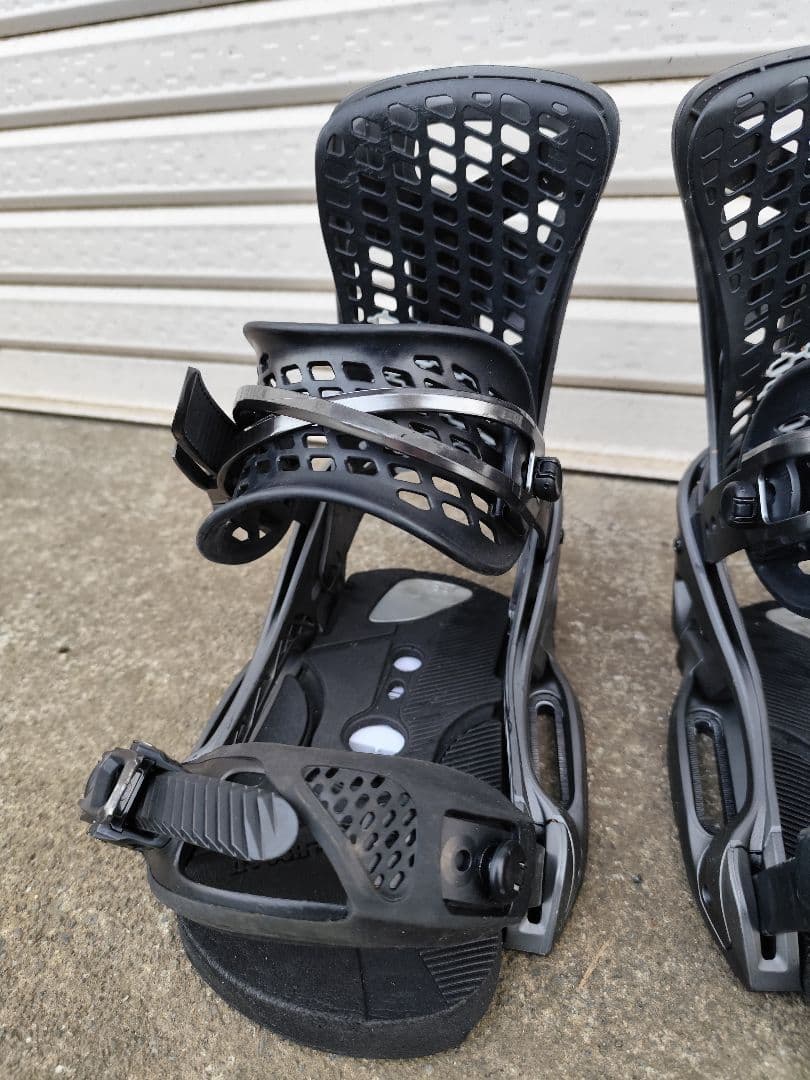 Burton Genesis EST Мサイズ　ビンディング ブラック