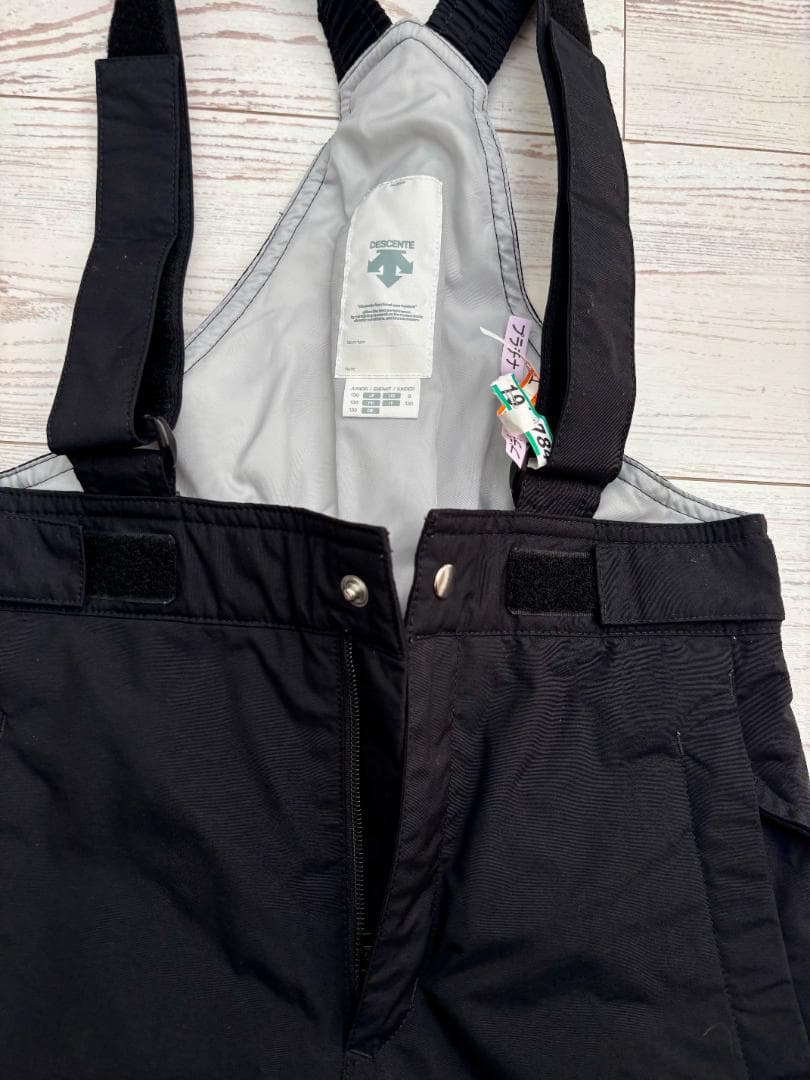 DESCENTE　スキーウェア130 上下セット