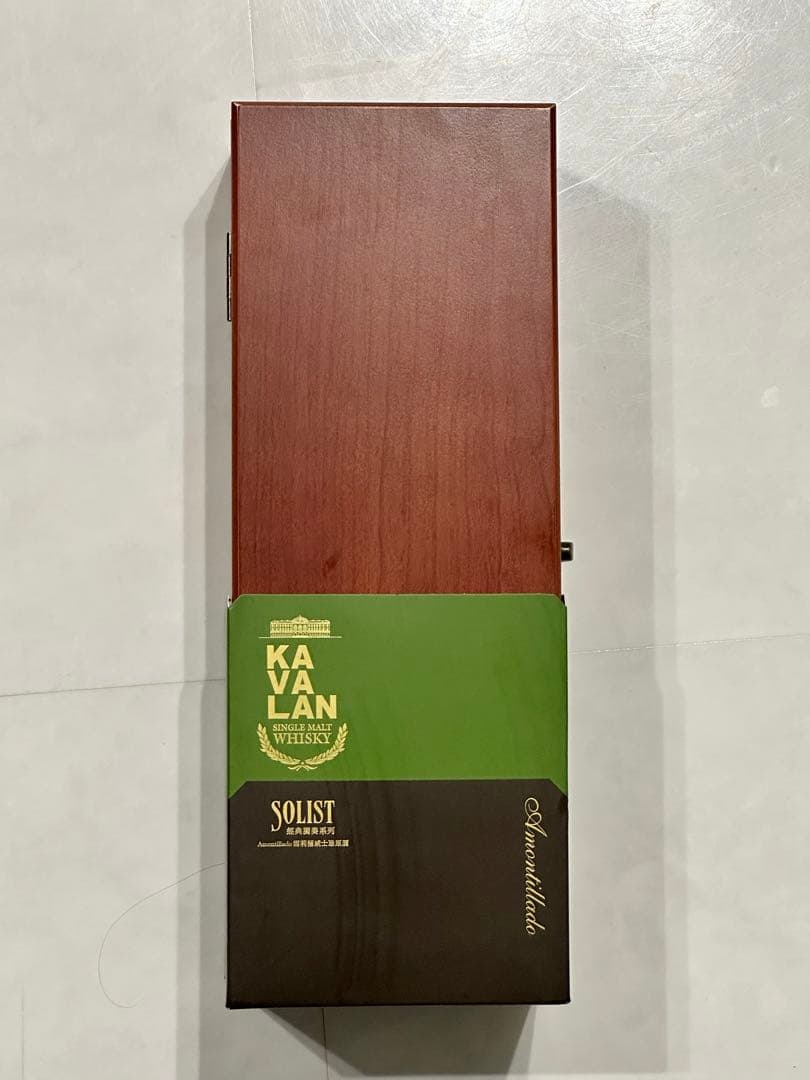 カバラン ソリスト アモンティリャード　カスクストレングス 750ml