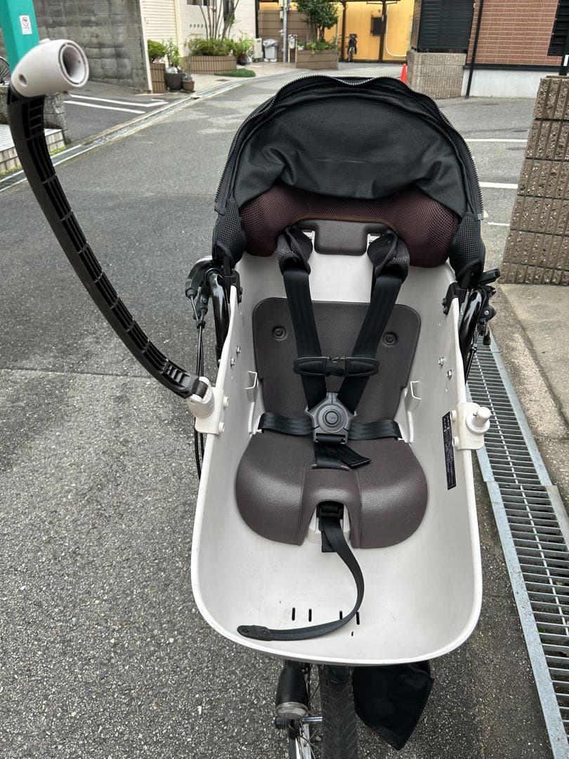 パナソニック　ギュット・クルーム
20インチ内装3段ギア大容量バッテリー16Ah