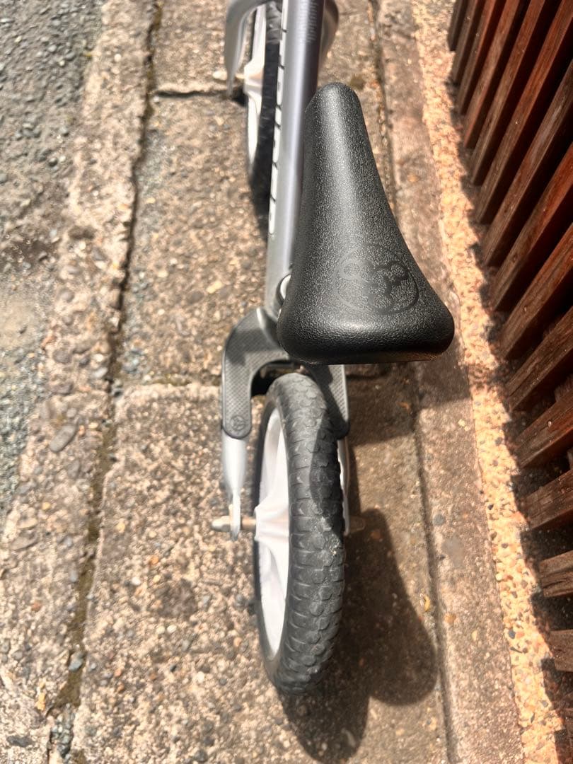 STRIDER バランスバイク PRO シルバー