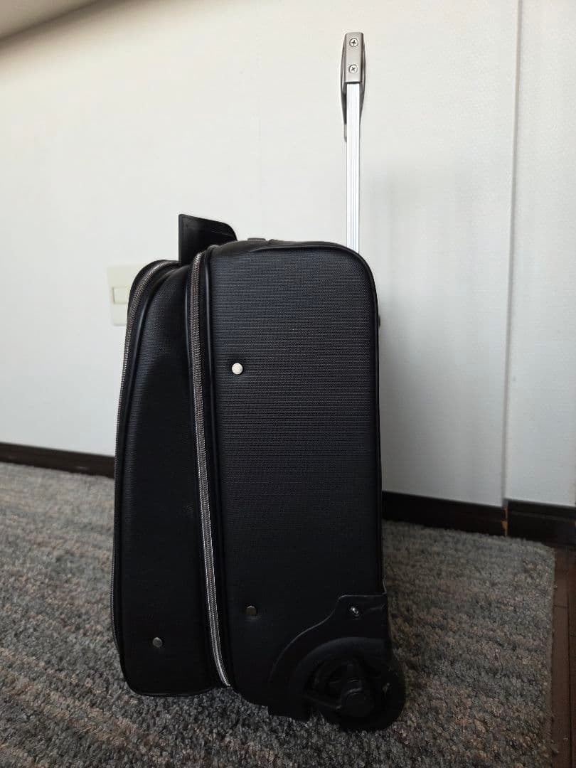 LEXUSレクサス ビジネスキャリーバッグ トロリーケース 黒レザー　鍵付き