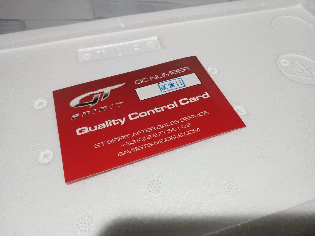 1/18  M4 パフォーマンスエディション　ミニカー　オレンジ