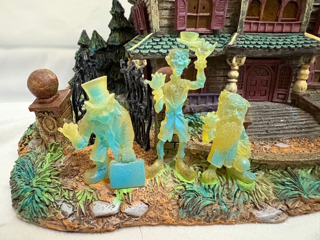 ホーンテッドマンション ファントムマナー ライトアップフィギュア US限定箱あり