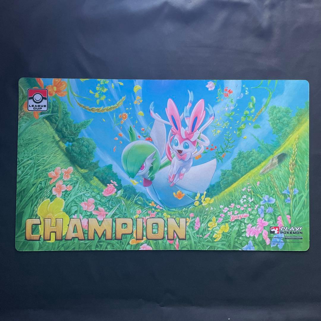 サーナイト&ニンフィア　CHAMPION 海外プレイマット