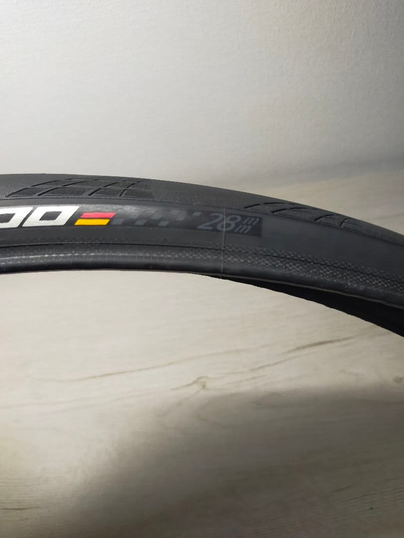 走行わずか　GP5000 700X28c クリンチャータイヤ