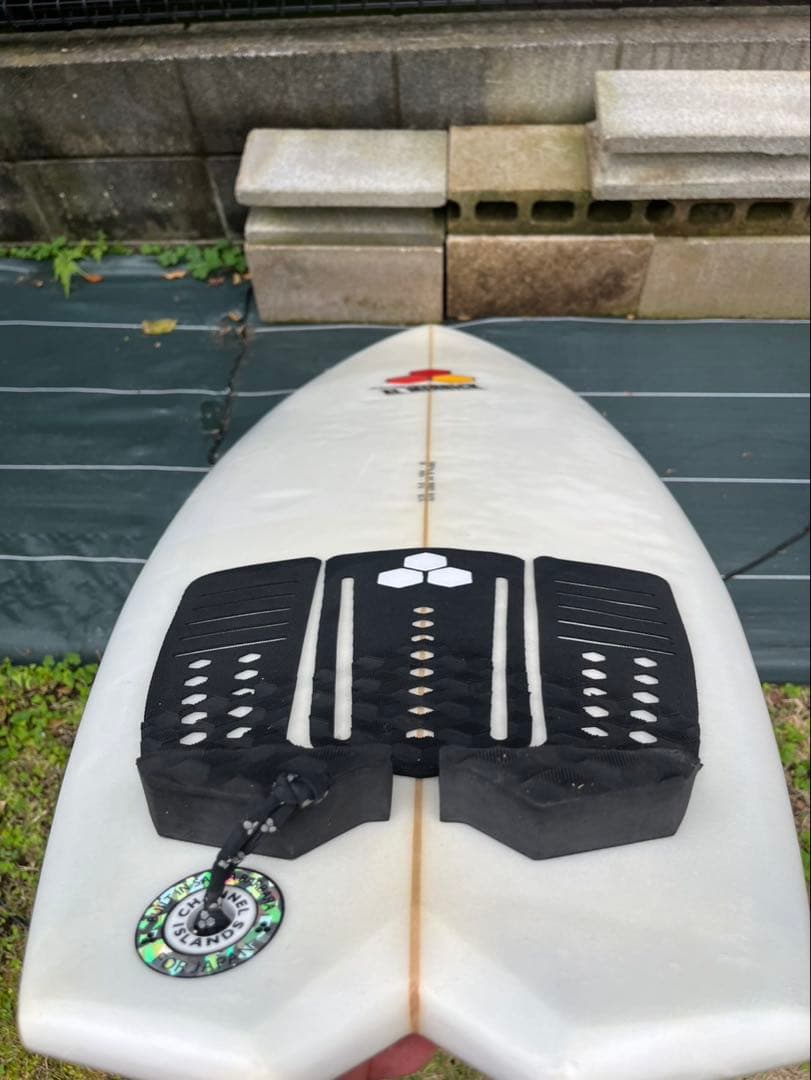 【ぽんすけ】チャネルアイランドサーフボード　ボビークアッド