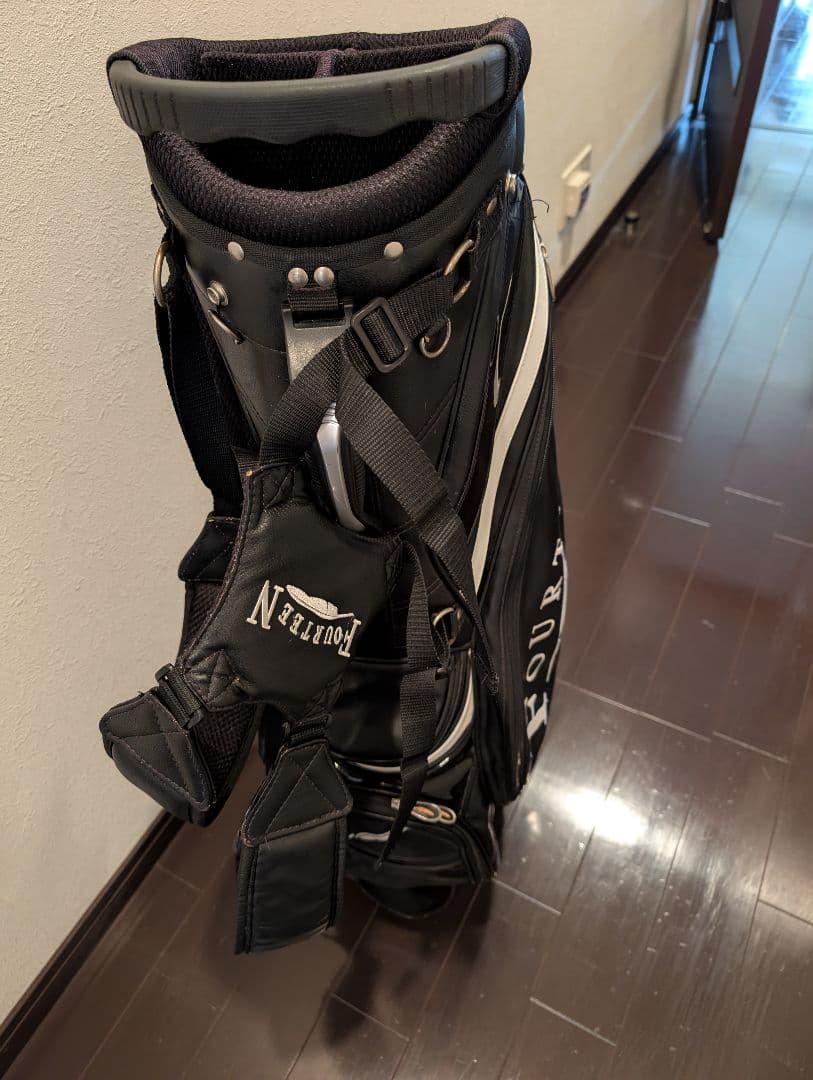 FOURTEENスタンド式 軽量キャディバッグ