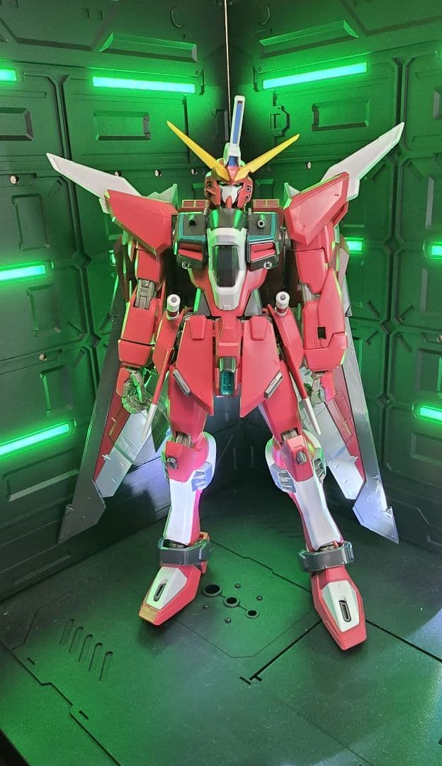 フリーダムVer2.0　∞ジャスティス1/100 完成品　　LED10色スタンド